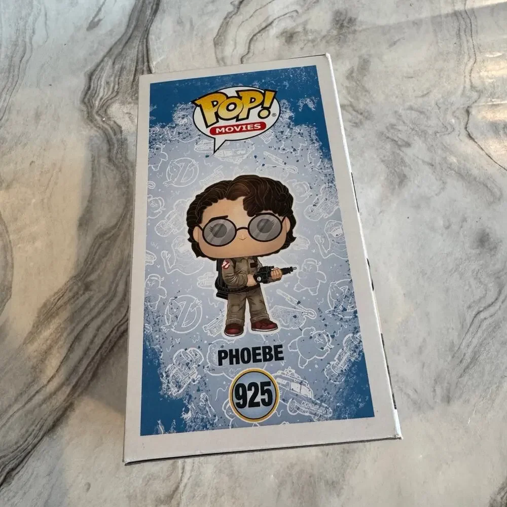Phoebe Ghostbusters Funko Pop 925 (listing #2) - Picture 2 of 7